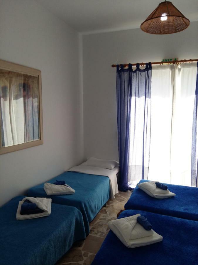 Bungalows Ingrid Толон Екстериор снимка